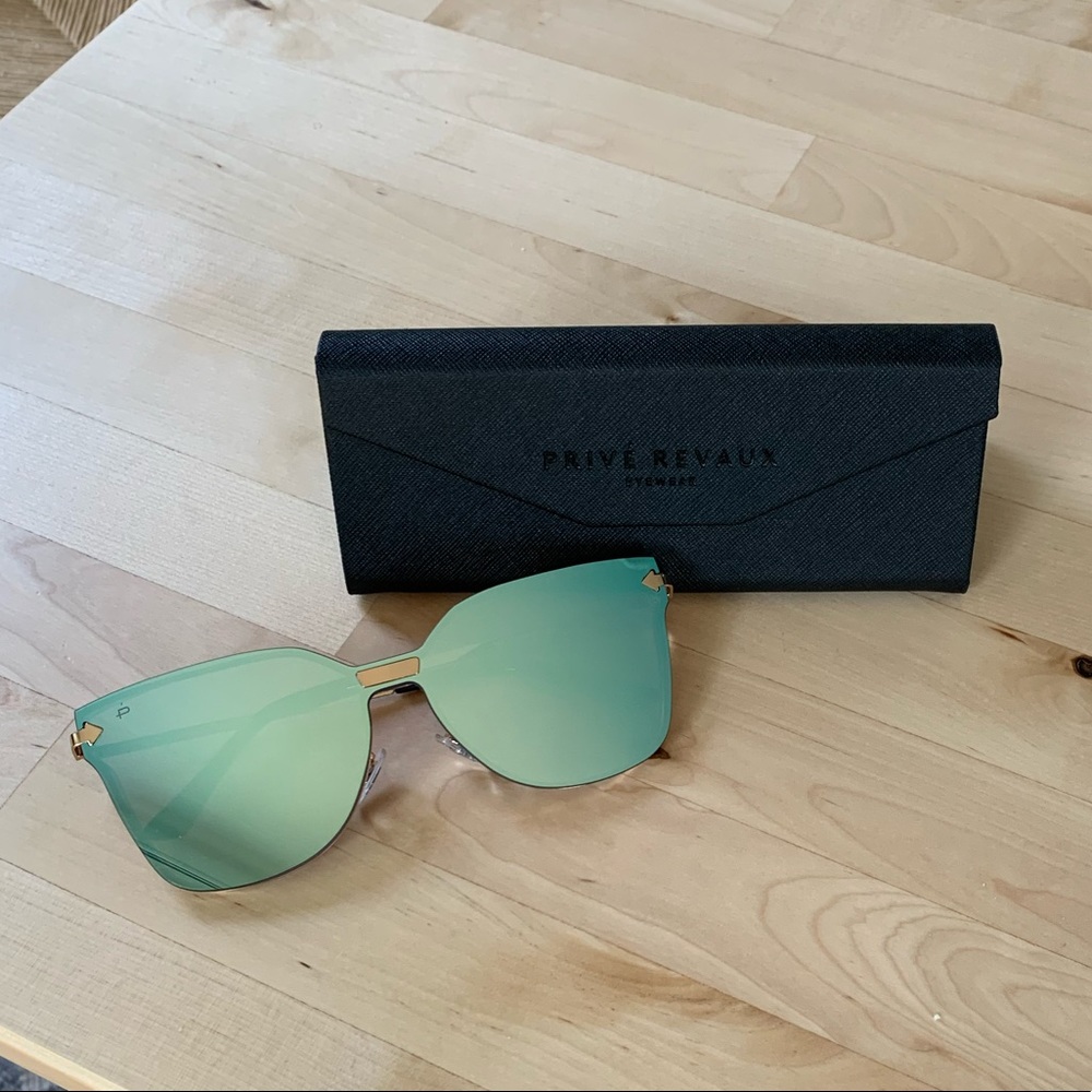 Privé Revaux “Madam” sunglasses.